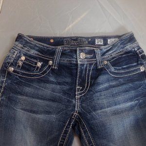 MissMe  Capris Size 26  Inseam 20